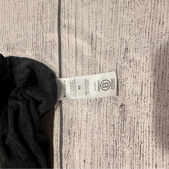 Women’s Athleta long sleeve top - Picture 7 of 12